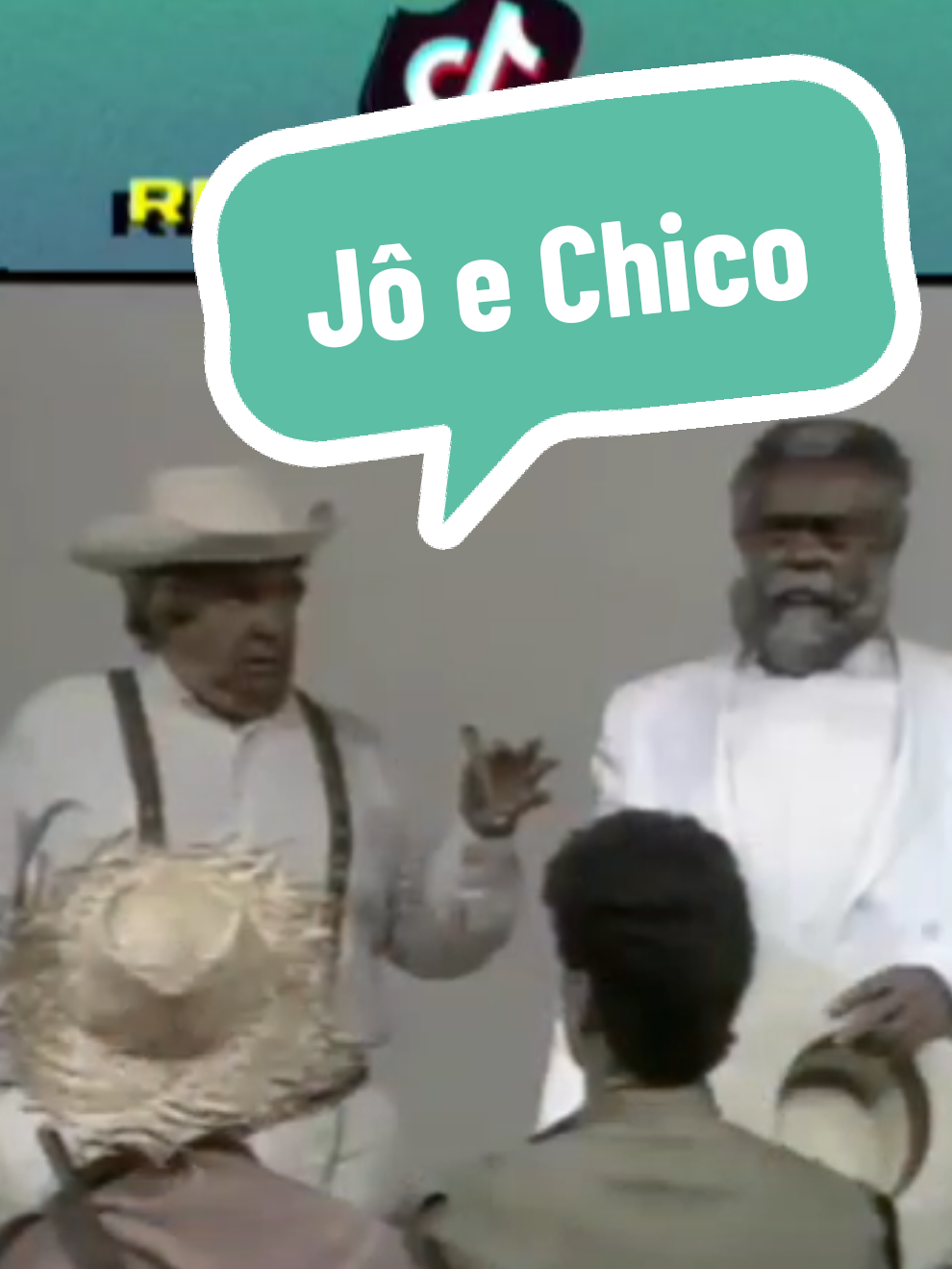 Respondendo a @mark55478  união de 2 dos maiores monstros do humor do Brasil ... ... ... #chicoanysio #josoares #vivaogordo #humor #nostalgia #comerciaisantigos 