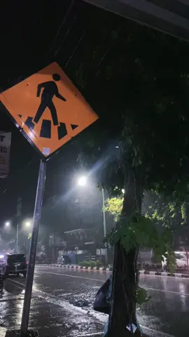 #hujan🌧️ #tarakanku #vibesmalamhari #fyppppppppppppppppppppppp #semuaorang 