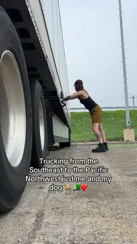 I love the long trips ❤️🚛 over 3000 miles in less than 5 days #trucking #truckinglife #femaletrucker