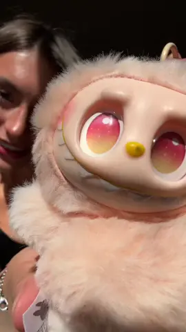 AM I A LABUBU OR LAFUFU OWNER PLEASE LET ME KNOW either way she’s perfect my itch has been scratched #labubu #lafufu #labubuthemonsters #labubumacarons #labubuhaveaseat 
