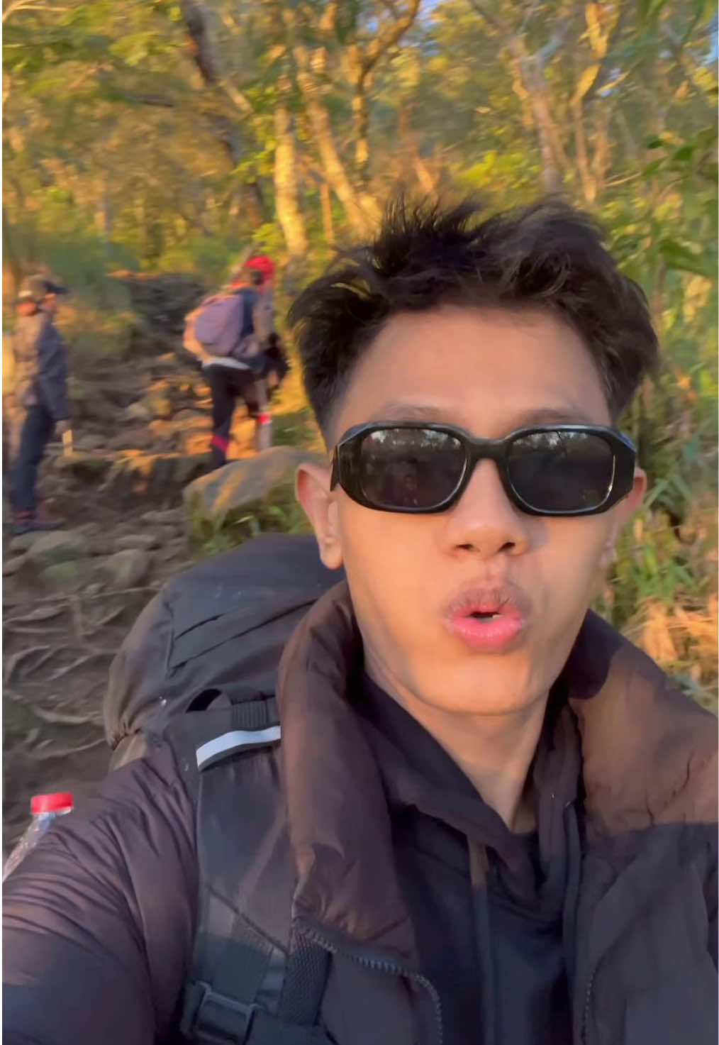 Pesona mas mas pendaki, Tinggi 175cm Berat 52kg🔥 #trending #viral #fyp #foryou #xyzbca #viaperantunan #gunungungaran2050mdpl #pendakiindonesia #pendaki #gunungindonesia #cogan #vibes #masukberanda