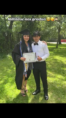 Se q mi viejita está orgulloso de su negrito hermoso 🥹👨🏻‍🎓👏#parati #bendecida_porDios🙌 