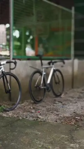 #fyp #fixedgearbike #fixedgearpinas #fixedgearphilippines #fixedgear #cycling #fixiebike #jlab #jlabfalcon 