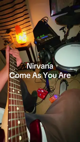 as a trend, as a friend Using the Angel chorus pedal from GOKKO, rate 11 o clock and depth at 2, linked above Fell victim to the low battery note during the solo #nirvana #comeasyouare #pov #guitar #chorus #pedal #fyp #foryou #foryoupage 