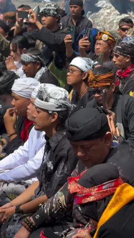 lintas budaya.  #sundawiwitan #lintasbudaya #panglimajilah #dayak #sunda #foryoupage❤️❤️ 