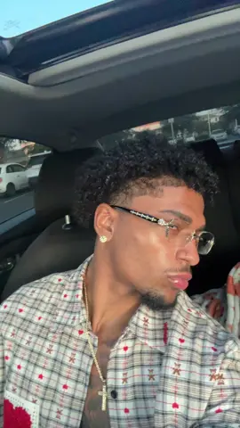 Glasses tuff asf Ngl #fashiontiktok #fashion #fashioninspo #fypシ #fyp #fashiontok #glasess #glasses 
