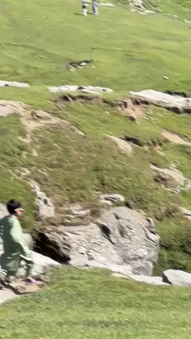 Tolipeer Azad jmmu & Kashmir🍁🚩 #standwithkashmir  #explorkashmirbeauty  #foryoupagetiktokteamviral❣️ #unfreezmyaccountplease🥀 #growmyaccount #viralvideo #viewzproblem #1videoviral_plz_plz #like #follow #comment #reposteveryone❤ #loveyou 
