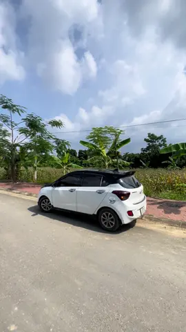 Đi quanh làng mà xem con nào mà tán đi thôi .. .. #i10 #22A_23037 #tuyênquang22❤️❤️ #xe_cỏ 