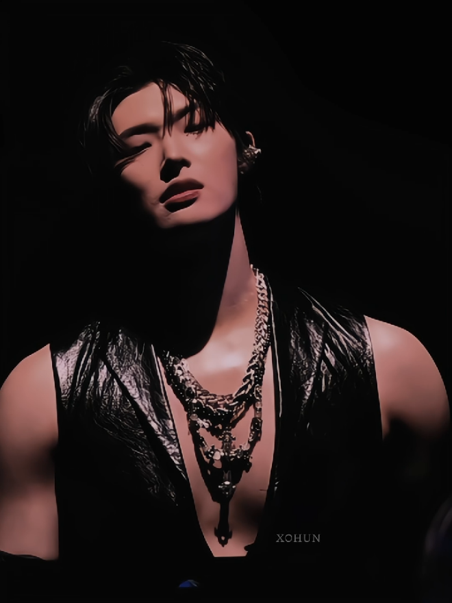 makhluk tuhan paling sexy 😫❤️‍🔥 #mingi #ateez 
