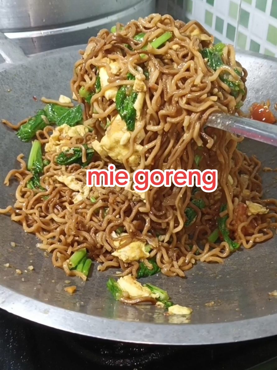 mie goreng simple  #resep #fyp #menusederhana #masakanrumahan #cook #resepsimple #idemasakan #viral #tutorialmasak #masakanindonesia #masakanrumahan 