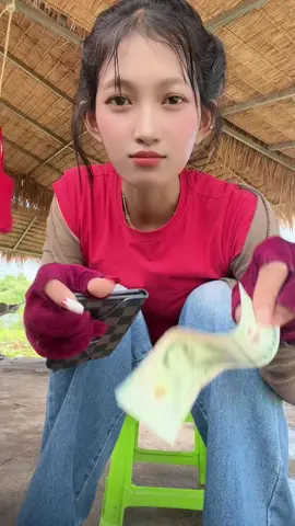 🦶🫵🏻🇹🇭