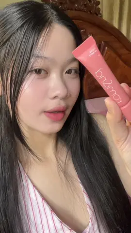 Peachy Shadee 🍑🥹 #cambodia🇰🇭 #fyp #beeskinandbeauty #romandcolorlipmatte #01peachpuff 