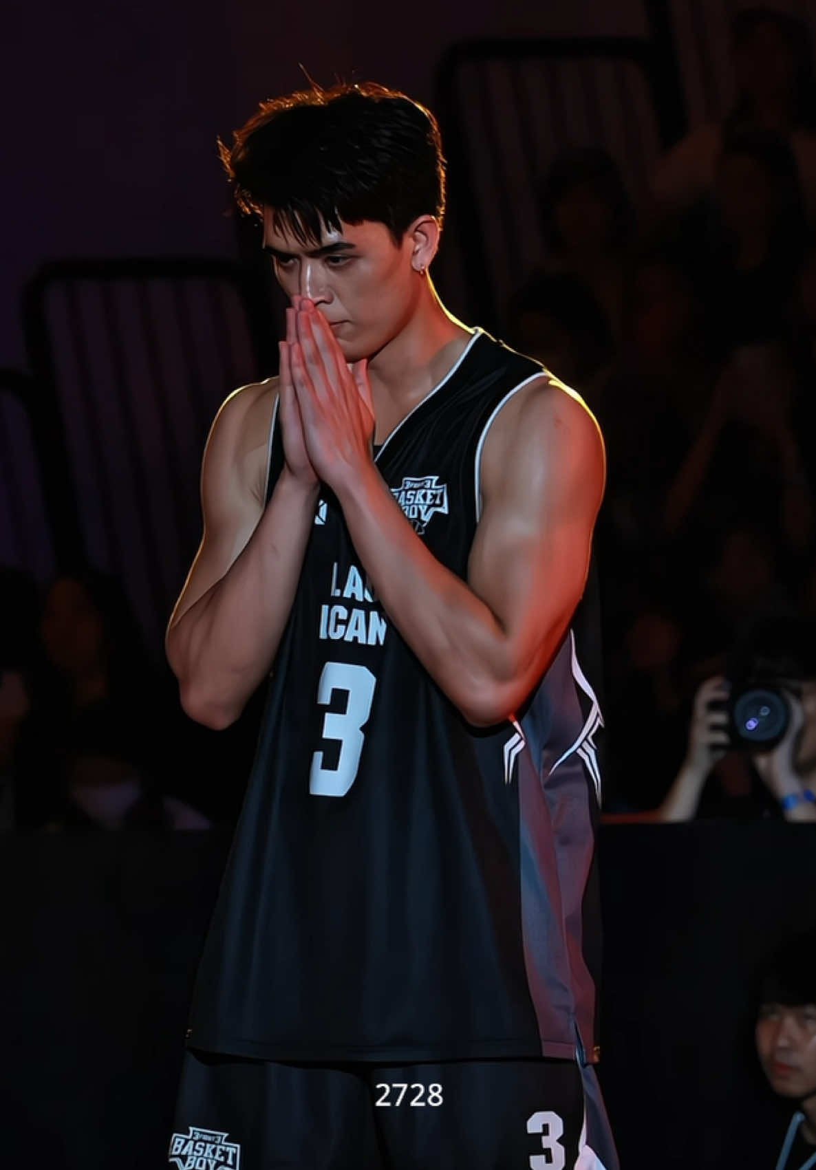 พี่จอสไทยแท้ ก่อนชูสไหว้ก่อนหนึ่งที 🙏🏼 #josswayar #จอสเวอาห์ #3FIGHT3xJossGawinFinal #3Fight3BasketBoyFinal #fyb #ฟีด #JossGawin #จอสกวิน @Joss Way-Ar 