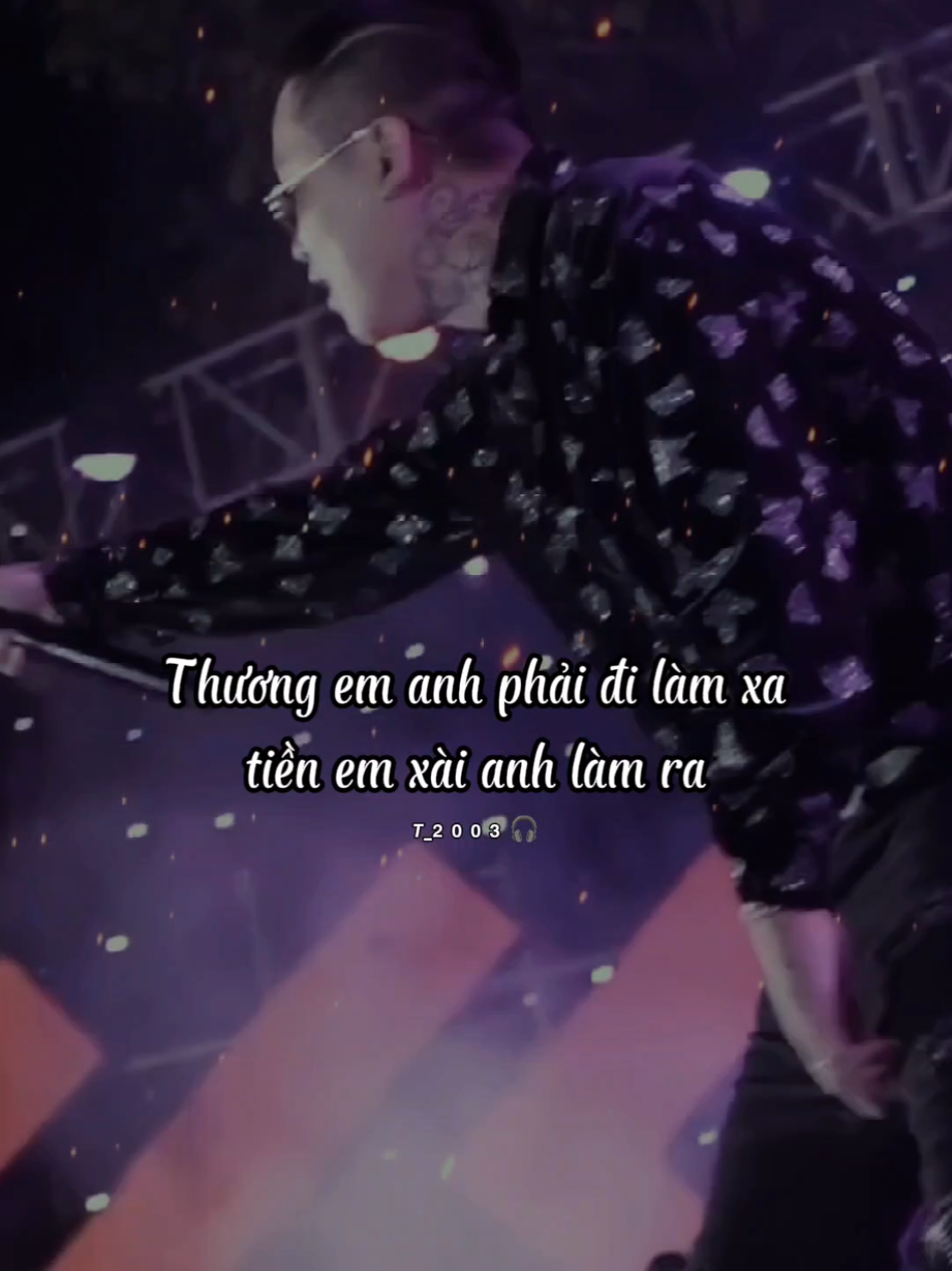 Thương em anh phải đi làm xa  tiền em xài anh làm ra  bên người ta đùa vui  rồi quay về đây rồi kêu anh làm cha ... #sauhonggai #jombie #tkan #xuhuong 