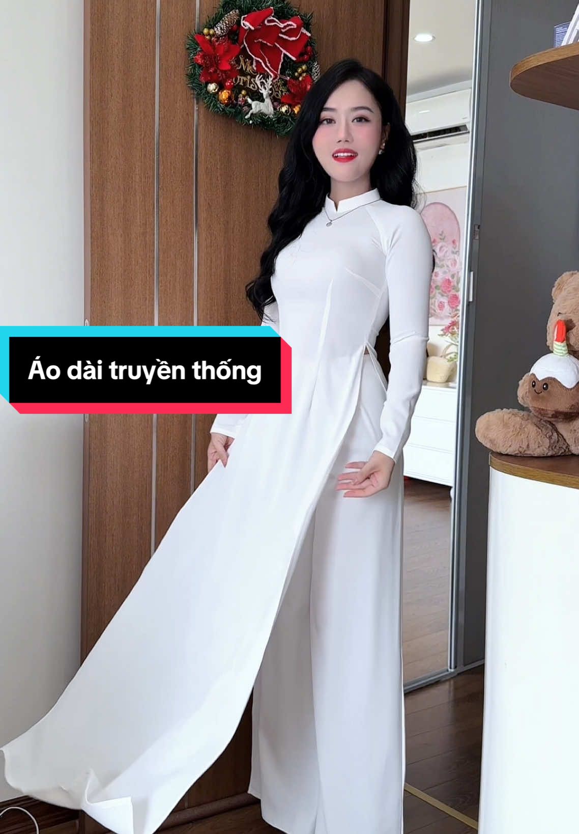 Áo dài nữ truyền thống thướt tha dịu dàng #aodai #aotruyenthong #aodaidihoc #aodaitrang #thoitrang #fashion #fypシ #xuhuong #trending #viral #hienhoidieu #AnTamVuiSam #SamDealChienHe #weebuild #22etm #CommunityFEST2025VN 