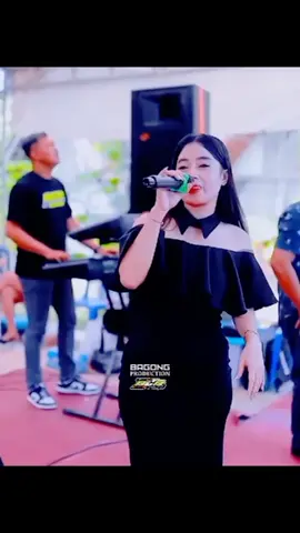 Laksana angin tak tentu arah @fitrikecil29  #fyp#orkesjepara  #orkespati #orkeskudus #orkesdemak #orkesrembang#viraltiktok 