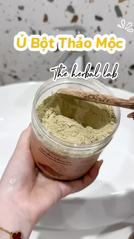 Ủ bột thui, do dự chị em trắng mất  Bột tắm Thảo Dược có hiệu quả rất tốt trong việc nhả nắng nha bà ơiiii, ai đi biển da bị cháy nắng nên thủ sẵn em này nhớ, thề là mê lắmmmm #botnhanang #bottamthaoduoc #bottamtrang #ubot #bodycare #tips #duongtrangbody #trangdabody #nhanang #botutrangthiennhien 