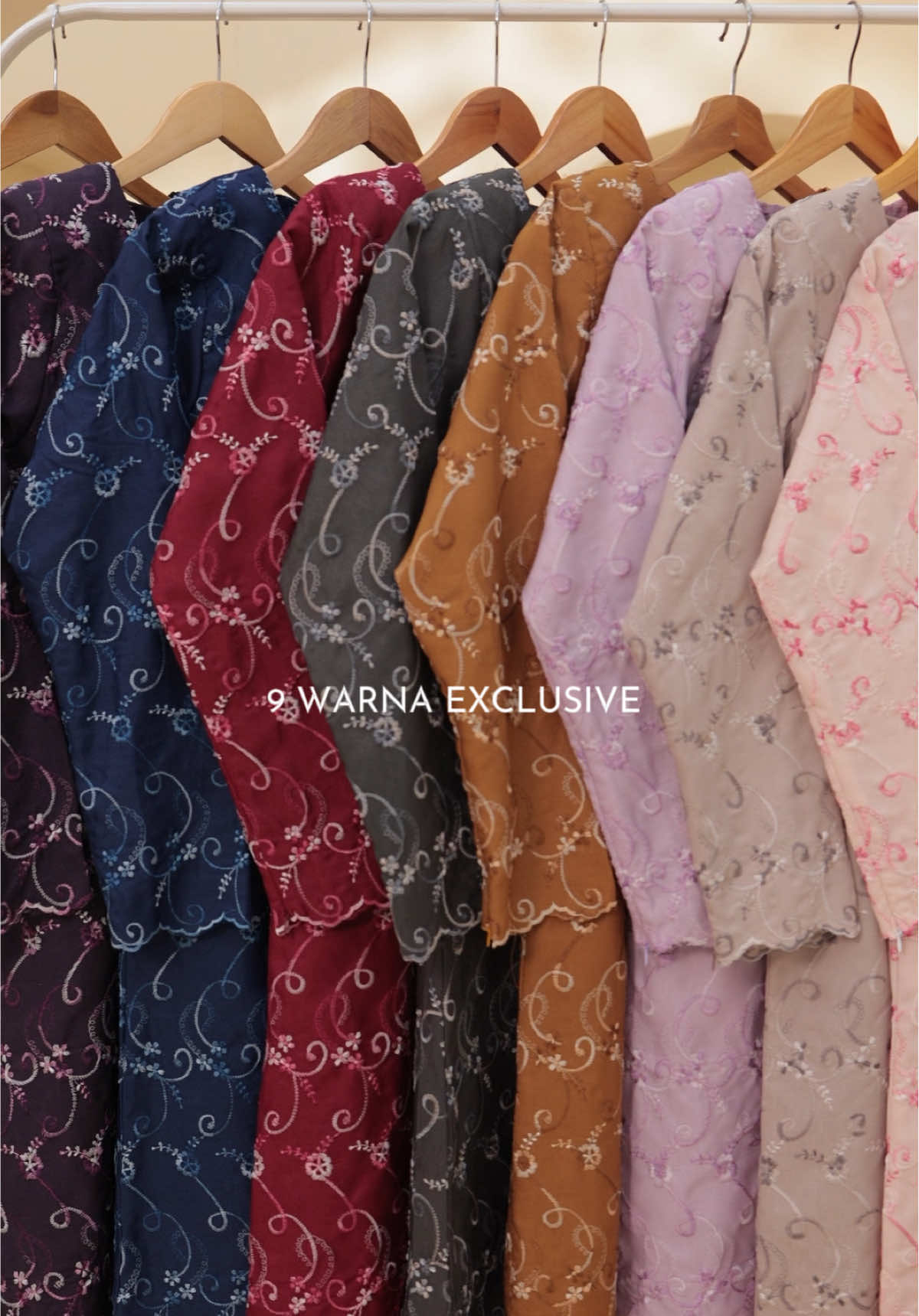 💖🌼Live ni bukan lama ..tapi kenangan awak paling cantik bila OOTD pakai “Kurung Delaila” nanti, sampai bila2. Grab sekarang sebelum SOLD OUT!” #kurungdelaila #newdesign #OOTDMalaysia #FYPMalaysia #Kurungmoden #OOTDBajukurung #BajuKurungCantik #BajuKurungExclusive 