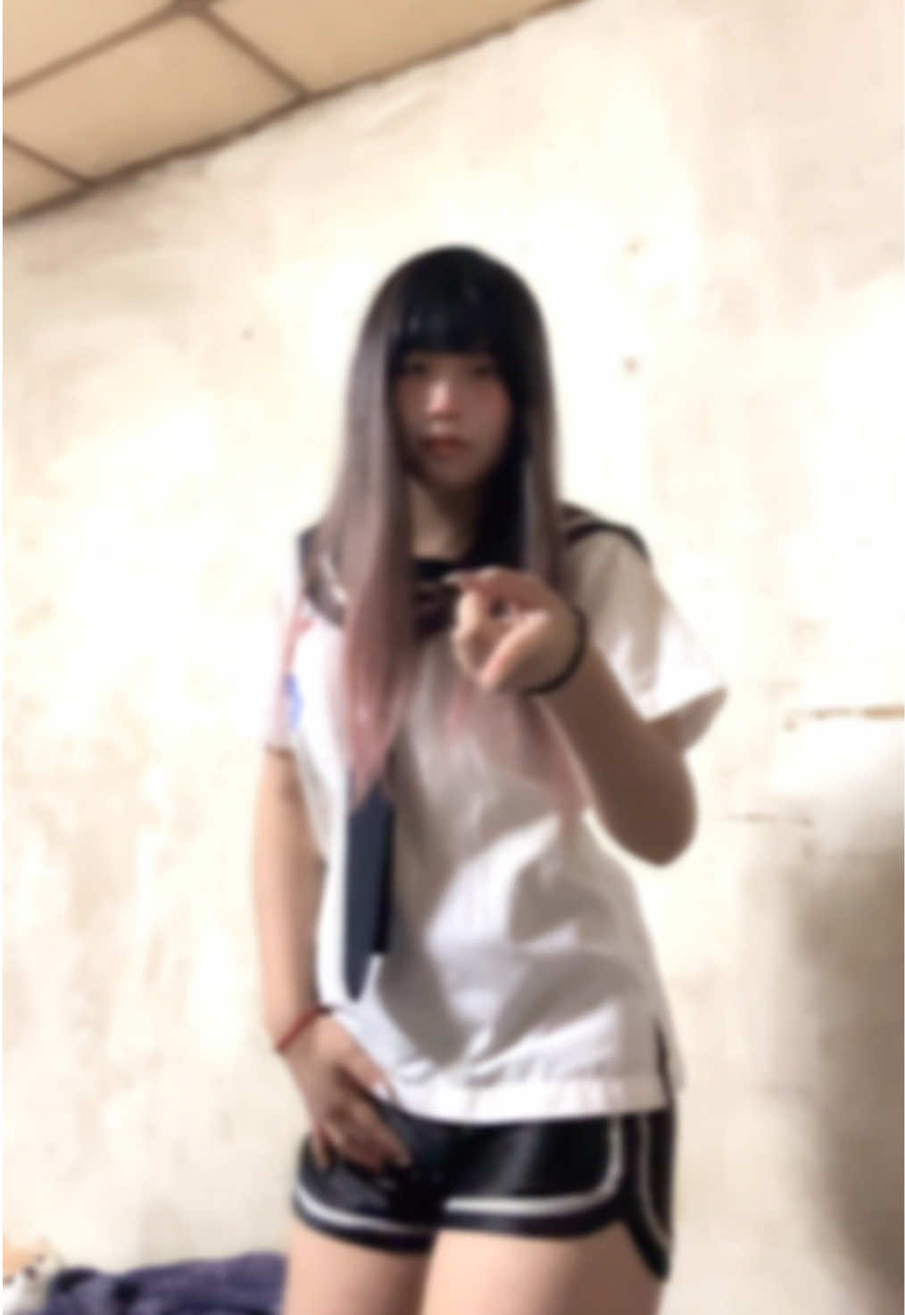 被演員洗腦了
