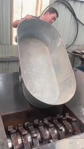 Crush everything #shredder #machine #oddlysatisfying #satisfyingvideo #satisfying #fyp #foryou 