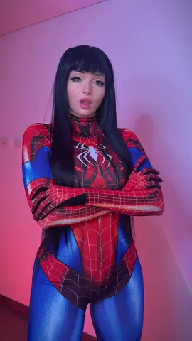 Peter, prefieres a Mary Jane o a Silk? #peterparker #maryjane #silk #spiderman #cosplay