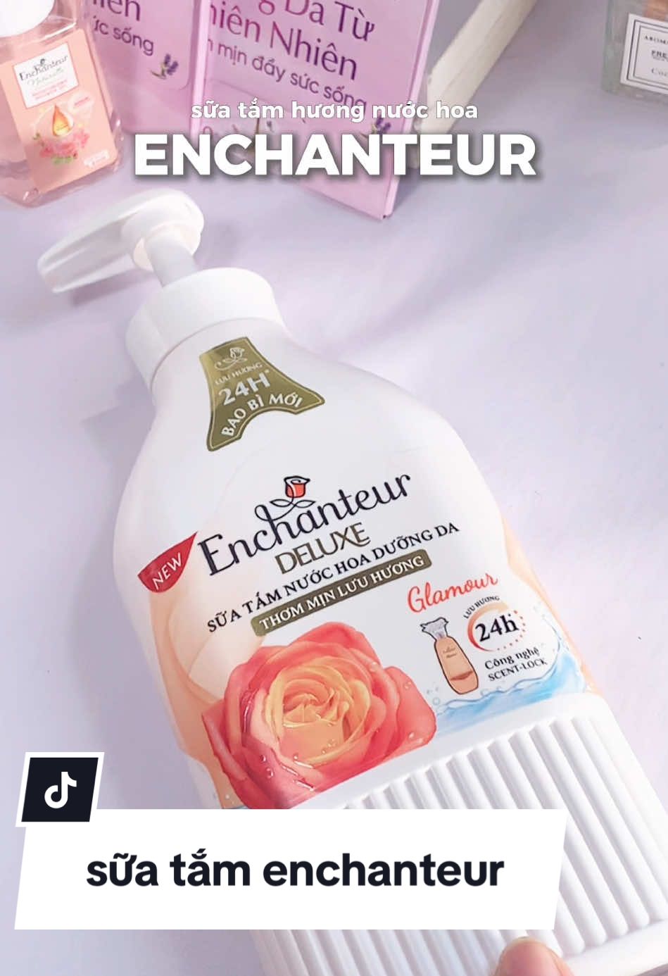 Sữa tắm enchanter mấy bà thử mùi mới này chưa #suatamnuochoa #suatamenchanteur #enchanteur #suatamhuongnuochoa #huongnuochoa #thuogriviu #unboxing #muataitiktok #thinhhanh #xuhuong #viral #fyp #newarrivalweek #summernewarrialweek #unboxnewarrivals #newarrival 