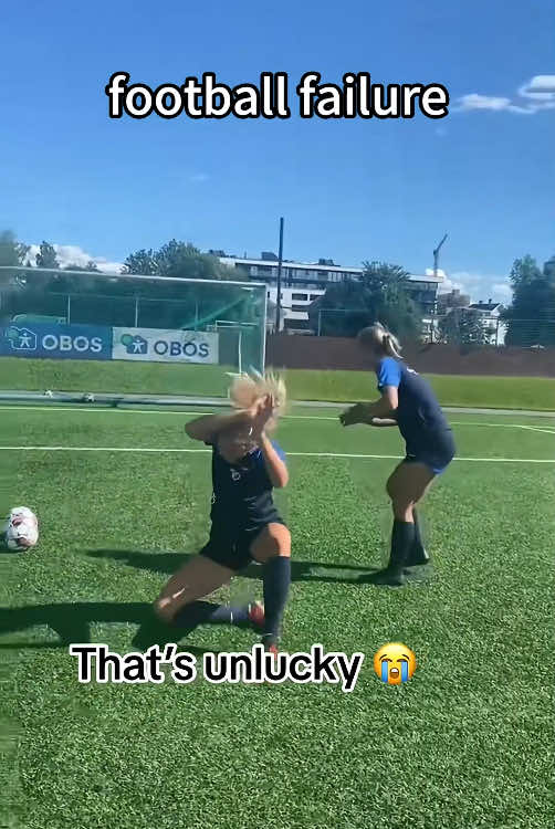 Football failure. 🤣🤣#funny #football #fail #fall #interesting #fouyou #fyp 
