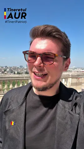 📌 Dragi studenți, acestea sunt mulțumirile pe care le primiți pentru votul 🗳️ acordat anumitor politicieni și partide. Sperăm ca la următoarele alegeri votul vostru să fie unul mai înțelept, pentru că are greutate! ✅ 📣 Tineretul AUR este alături de voi și vă susține în demersul vostru legitim! Tinerii merită respect, nu tăieri de burse. Fără educație susținută, nu putem vorbi despre viitor.🇷🇴