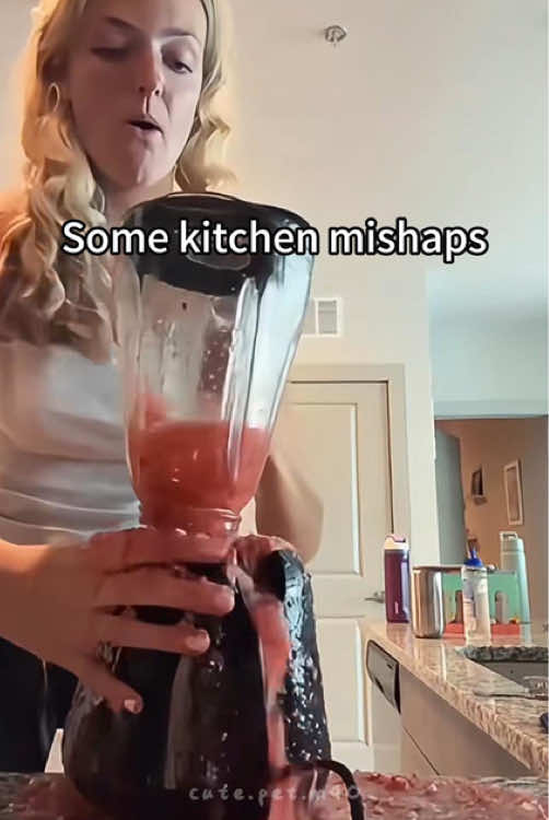 Some kitchen mishaps😍😘 #funnyvideos #funnymoments #funnyvideo #funnytiktok #funny#foryou #funnyvideos😂 #🤣🤣🤣 #lol #funnykitchen #fail #failkitchen #cooking #cookingfail
