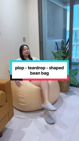Don't just sit there, PLOP there. 😉 Our teardrop plop bean bag isn't just a place to park your posterior – it's a supportive, hugging cloud of comfort with a water-repellent skin that laughs in the face of spills. Get ready to embrace the art of the perfect plop.