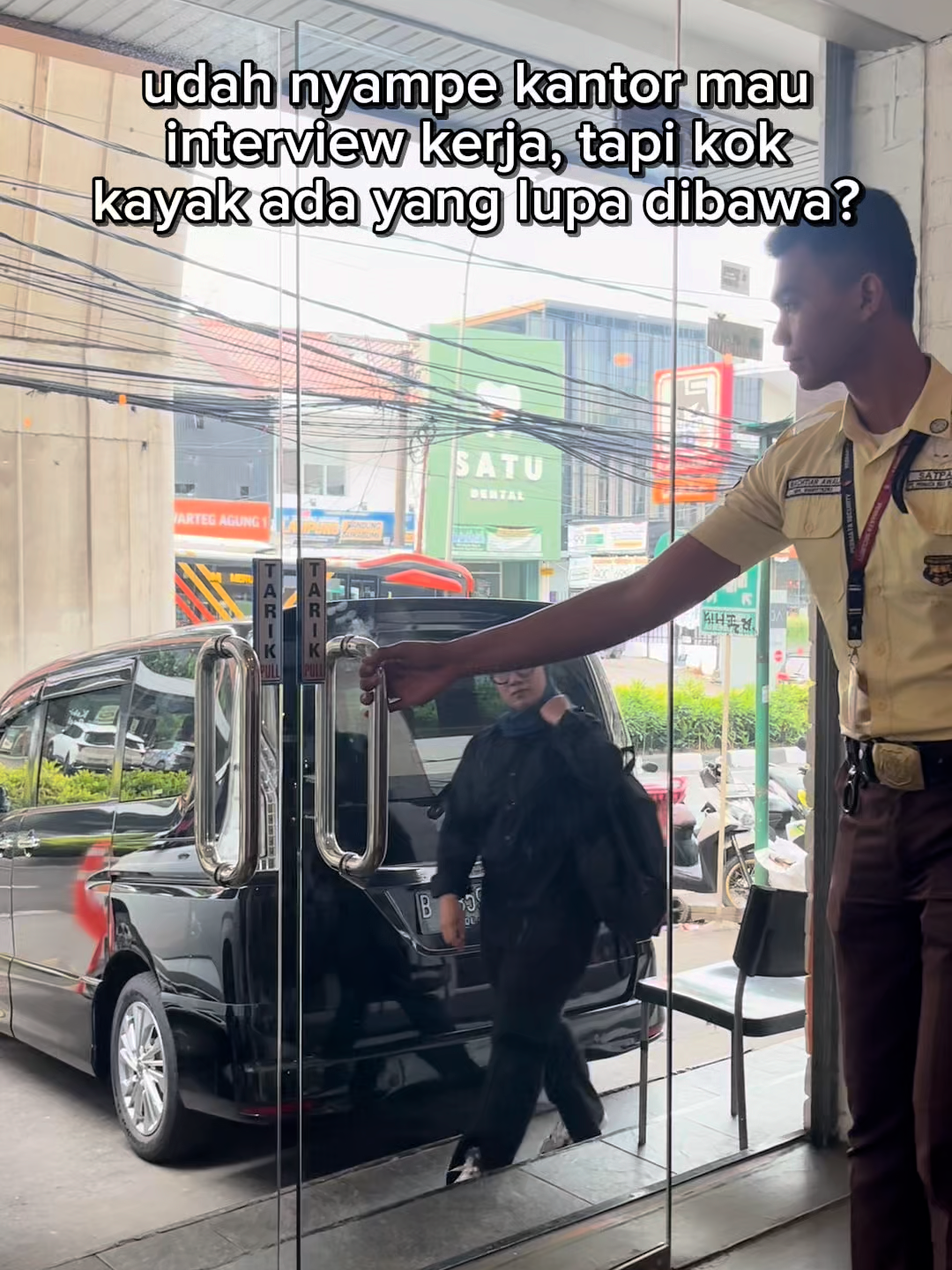 Tenang guys, jangan panik! 😰 Ngelamar di Permata Indonesia bisa secara online loh! Tinggal klik link yang ada di bio atau langsung kirim CV ke tim rekrutmen kita, gampang kan? 😉 #permataindonesia #outsourcing #cv #lamarkerja #jobseeker #pelamarkerja #pencarikerja