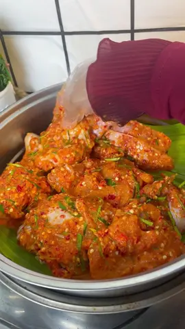 Gara gara ayamnya di masak kaya gini nasi di rice cooker ilang terus #ayamterasidaunjeruk #cooking #menusimpel #reseprumahan #fyp #fyppppppppppppppppppppppp 