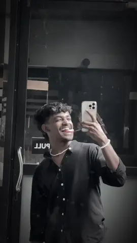 රිදෙන්න අඩපු ඇස් වලට හිනාවක් ගෙනාවේ ඔයා ඒ නිසා තරැ මොකටද හදක් වගේ ලග ඉන්නකොට😩💋@aanya💋 #viralvideo #terding #100kviews #fypシ #crzgf #foryoupage #1millionaudition 
