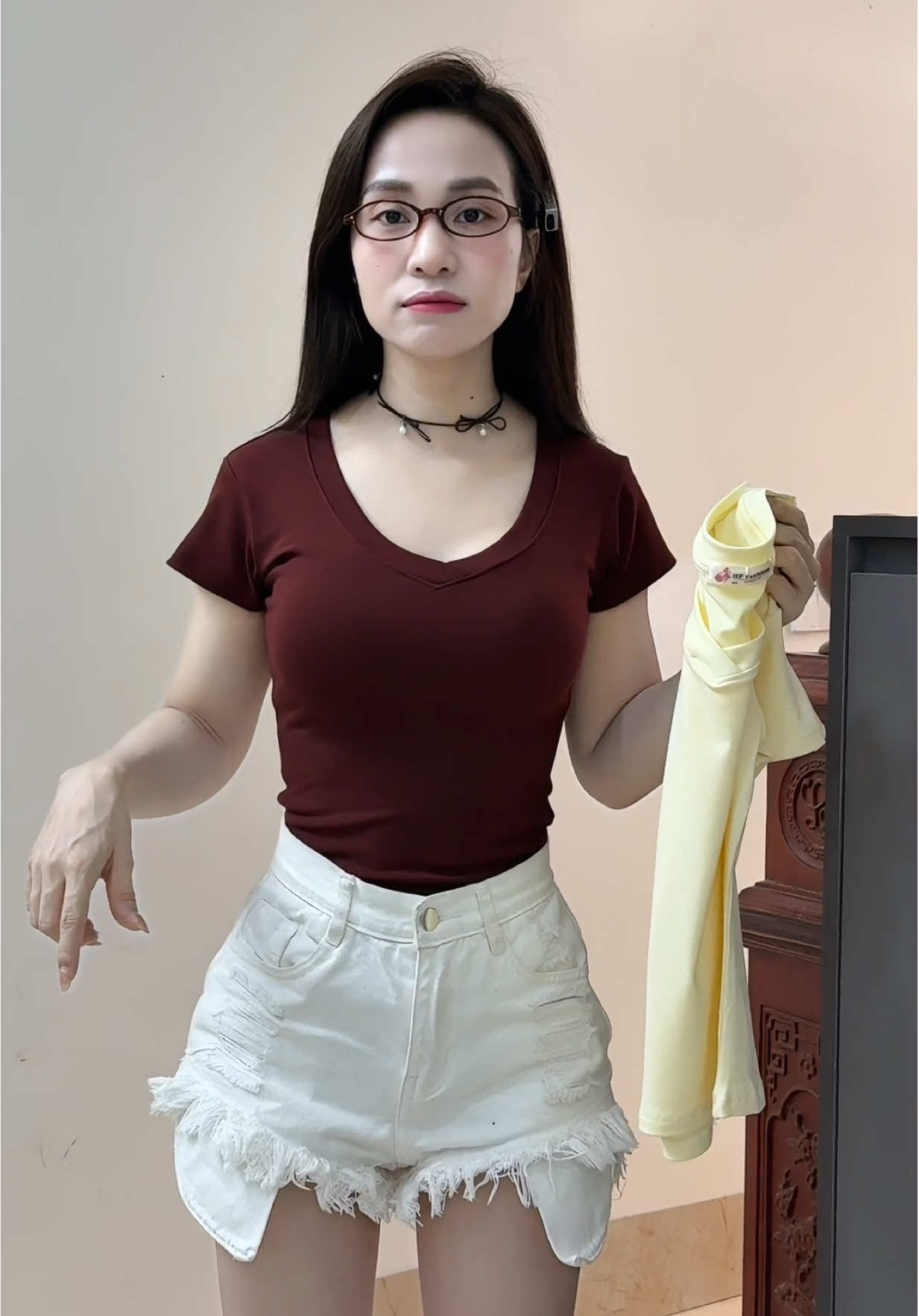 Mua ngay tại đây #thoitrangnu #shopping #aokieuhottrend 