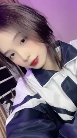 Nước mắt em tuông màn đêm buông xuống