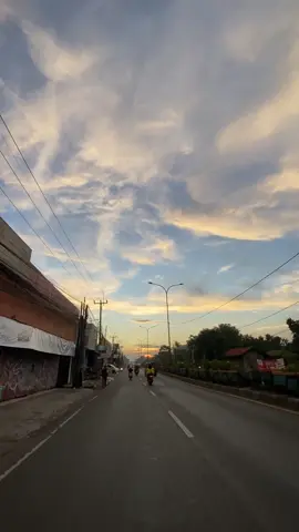 hanya kelihatannya aja tenang 😌 #fyp #fypシ #jalurpantura #bekasi  #cikarang  #tambun #sebuahperjalanan 