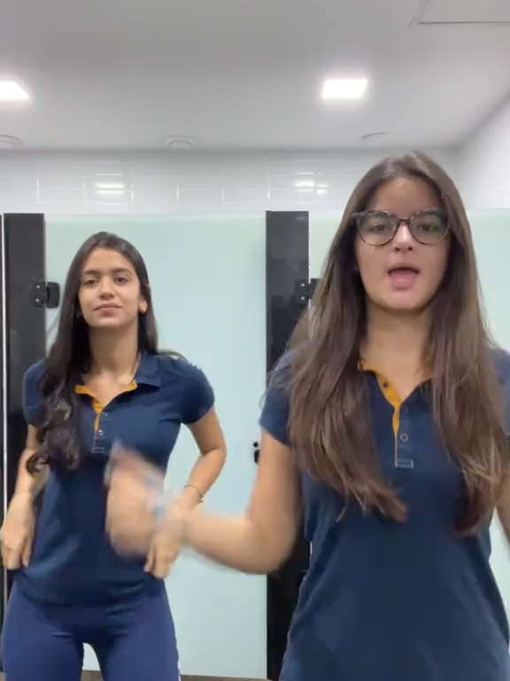 #colegio #estudantesfamosas #DançaDeColégio