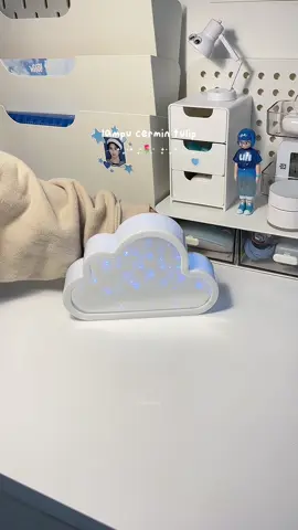 lampu cermin cantik, bisa buat lampu tidur, cermin, bisa juga buat kado ke orang tersayang🩵🌷