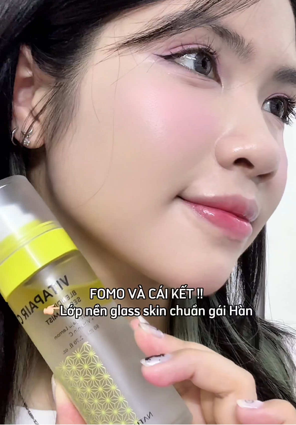 Xịt căng bóng, da ẩm mịn, dùng là mê á @NATURE REPUBLIC VIỆT NAM @NATURE REPUBLIC OFFICIAL #naturerepublic #serumdangxit #serummist #skincare #reviewlamdep #kbeauty #foryou #fyp 