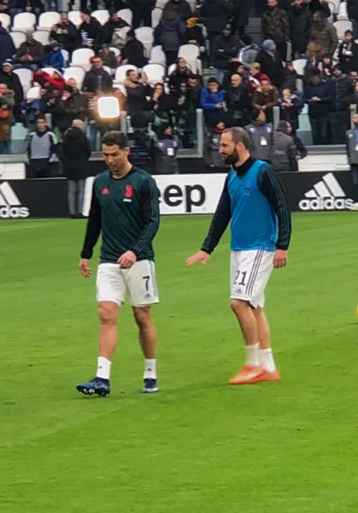 late night finds #cr7 #pipita #ronaldo #higuain #juventus @juventus 