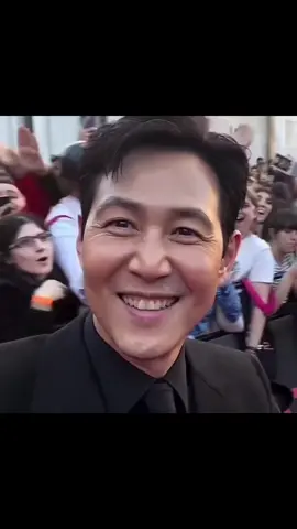 Catır cutur sad repost attıktan 5dk sonra | lee jung jae sevenler hesabıma gelin seriden.   #leejungjaeedit #leejungjae #gihun #squidgamenetflix #456 #viral #squidgame 