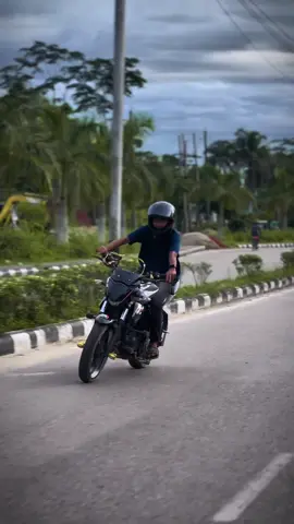 বাইক আমার ইমোশন 💝🌛🤍#sylheti_fua #fyp #tiktok #viral #🤍💝🌛✨🌝👀🌚 