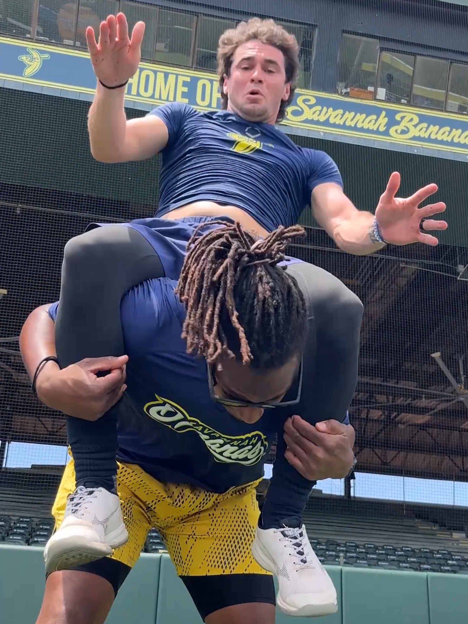 the crowd just thinking they were filming a fit check😭 @david.meadows @cprime.11 #savannahbananas #bananaball #fitcheck #OOTD #baseball #WWE
