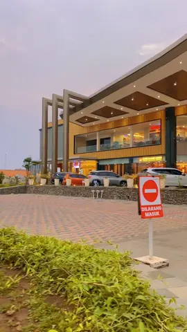 Mall Baru di Mpjokerto 2025 #sunrisemall #sunrisemall2 #mojokertojalanjalan #mojokertokeren #mojokerto #belanja #jalanjalantraveling 