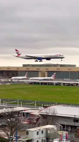Same flight. Same time. One’s a British Airways jet. The other? A Chinese aircraft reverse-engineered from stolen Boeing and Airbus designs. £600 cheaper. But would you board it? 👇 Vote below and tell us why in the comments. #TheSkyDigest #AviationNews #COMAC #Boeing #BritishAirways #Airbus #FlightSafety #StolenTech #PlaneTruth #AviationShorts #ChinaEastern #FlySmart #AviationGeopolitics #TikTokPoll #WouldYouFlyIt