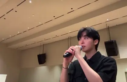seungkwan singing love wins all #seungkwan #seventeen #fyp #foryou 