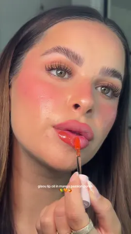 @Gisou lip oil all summer longgg🥭🧡🌺 #gisou #gisoulipoil #lipoil #lipoilreview #summermakeup #makeupinspo #makeupideas #lipcombo #lipgloss #liptutorial #makeuptutorial 
