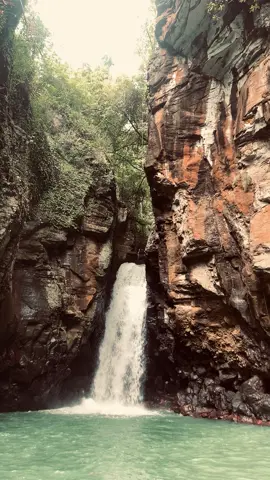 Waterfall Vibes🍂🍃 #waterfall #waterfalls #tembokbarakwaterfall #fyp 