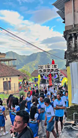 @HR2-Pro_official mode budal sekolah kisuk en 😅 #karnavalsukomulyopujon  #karnavalsoundhoreg  #karnavalpujon  #soundhoregjawatimur  #pemburuhoregjawatimur  #soundhoreg #horegjawatimur  #fypp  #foryou  #fypage 
