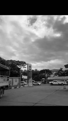 အလွတ်ဟေ့🫶💕 #fyppppppppppppppppppppppp #fypシ゚ #livephoto #livephoto #livephoto #fyp #fypage #viewsproblem💔😔sportmeguys #viralvideo #viewstiktok #fypmyanmar #အလွတ် #အလွတ်ကူးနည်း 